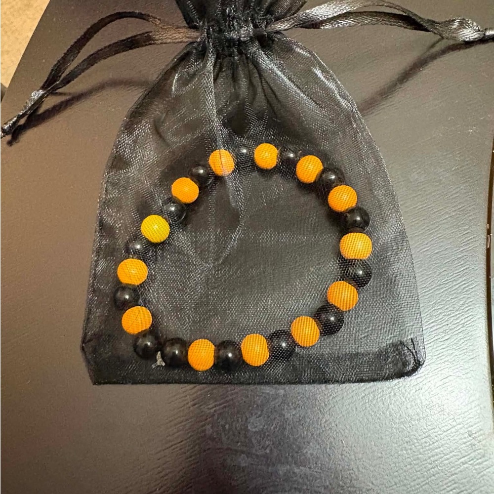 Black and Orange Beaded Stretch Bracelet - Women's Fashion Accessory - Picture 2 of 2